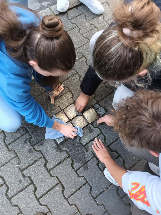 Oberzent-Schule organisiert Friedensgebet und Gedenkrundgang