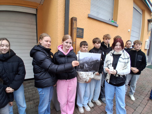 Gedenkgang der Oberzent-Schule zur Reichspogromnacht 1938