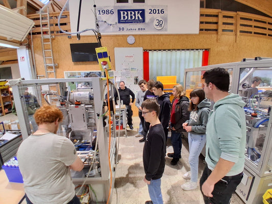 Besichtigung der Firma b+b